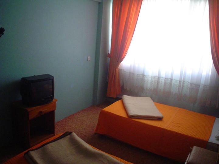 Akerdem Hotel Кушадасы Номер фото