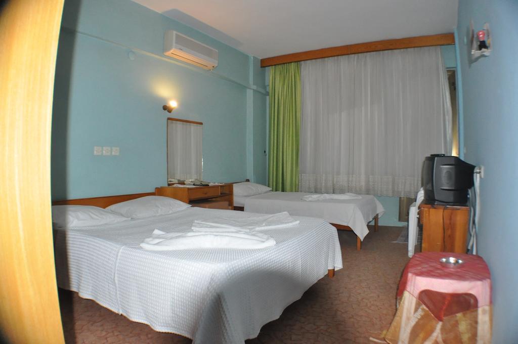 Akerdem Hotel Кушадасы Номер фото